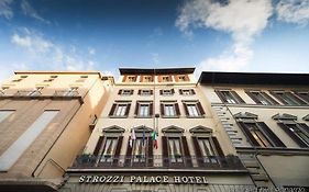 Strozzi Palace Hotel Florencia